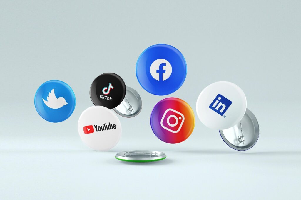 social networks for a successful SEO strategy: facebook, instagram, youtube, linkedin